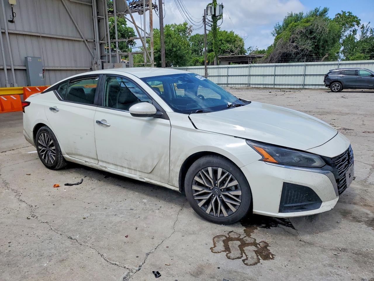 2023 Nissan Altima Sv - Фото 4