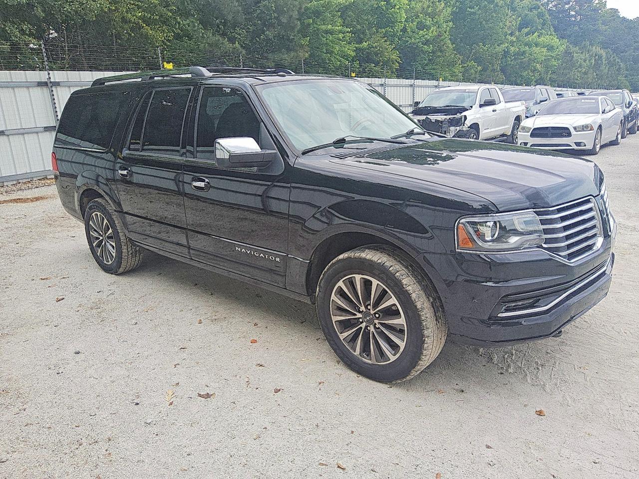 2017 Lincoln Navigator L Select - Фото 4