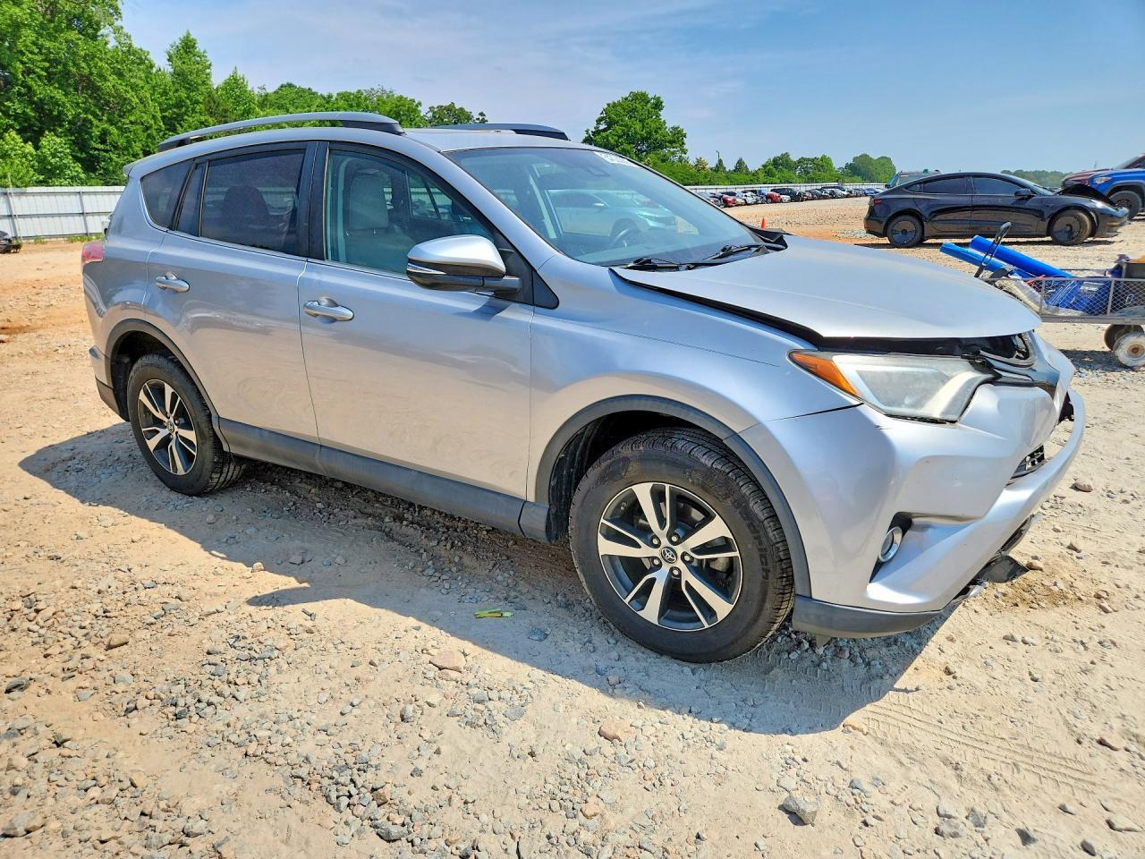 2017 Toyota Rav4 Xle - Фото 4