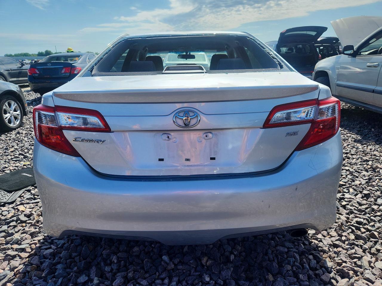 2013 Toyota Camry Se - Фото 6