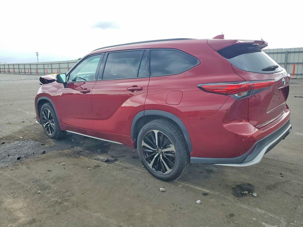 2021 Toyota Highlander Xse - Фото 2