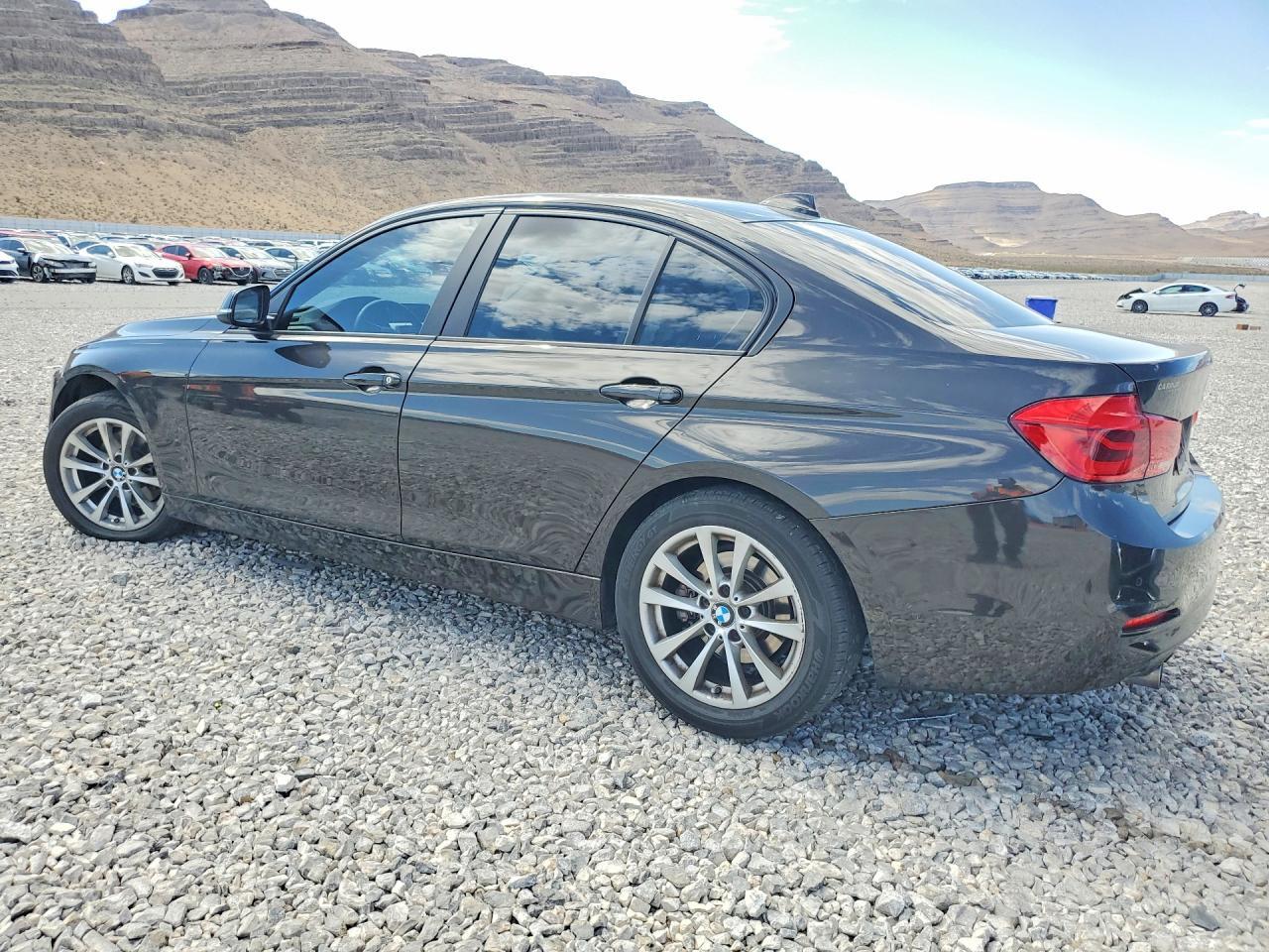 2016 BMW 320 I - Фото 2