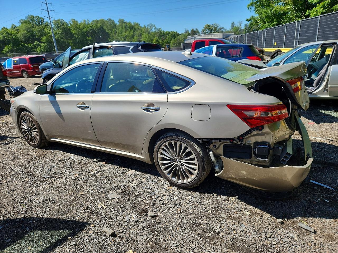 2017 Toyota Avalon Limited - Image 2