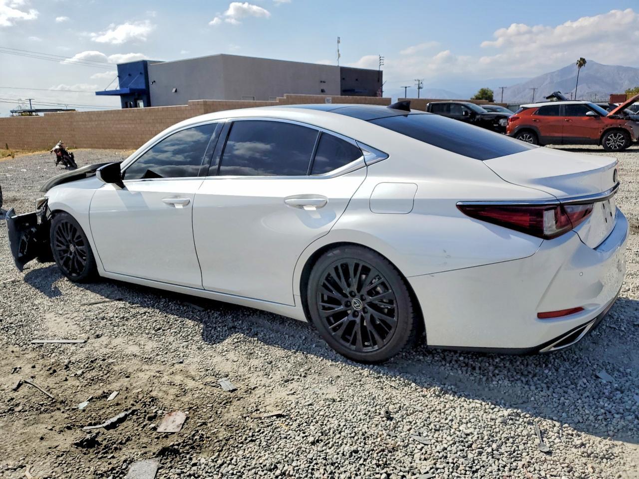 2020 Lexus Es 350 - Фото 2