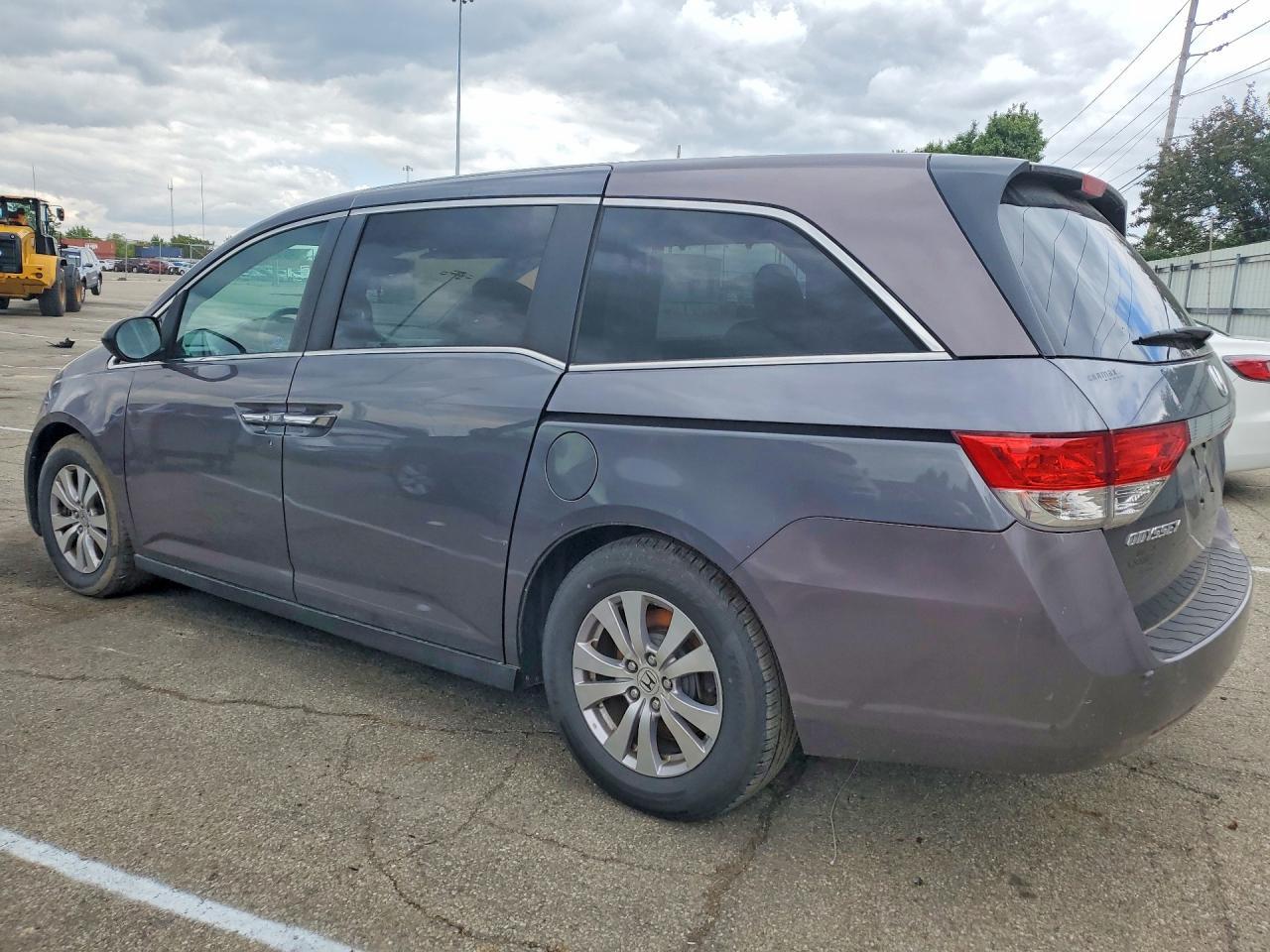 2015 Honda Odyssey Exl - Image 2