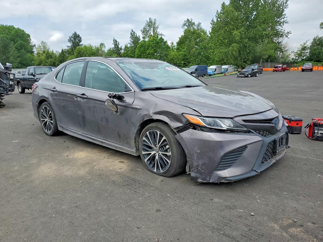 2020 Toyota Camry Hybrid Se - Фото 4