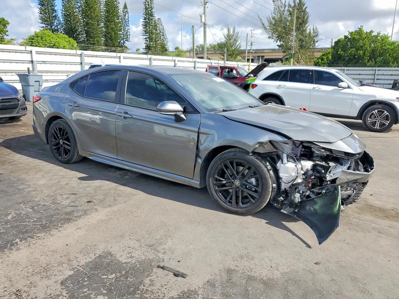 2026 Toyota Camry Se - Фото 4