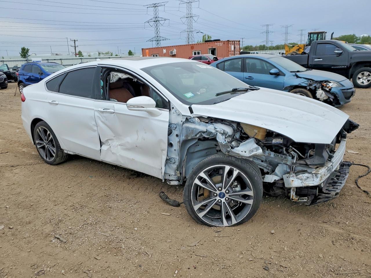 2019 Ford Fusion Titanium - Image 4