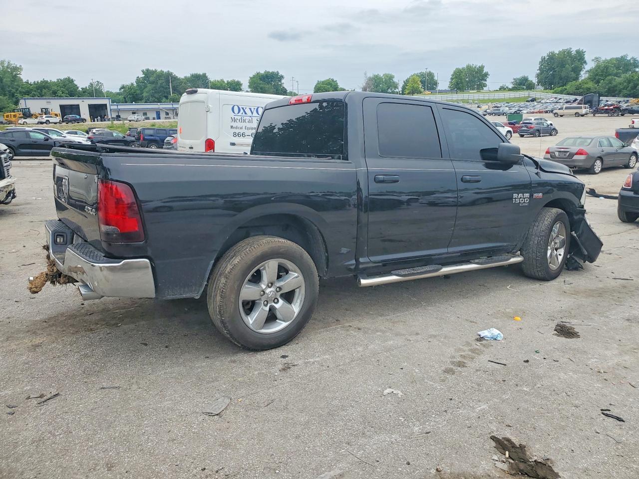 2019 Ram 1500 Classic Tradesman - Фото 3