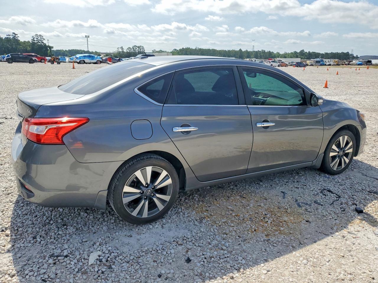 2018 Nissan Sentra Sl - Фото 3
