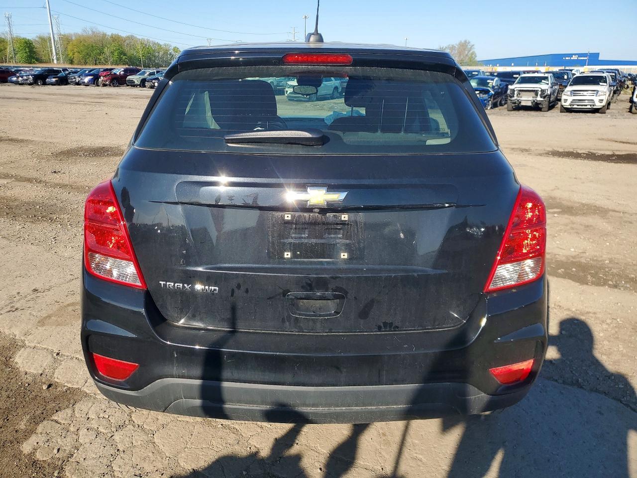 2019 Chevrolet Trax Ls - Image 6