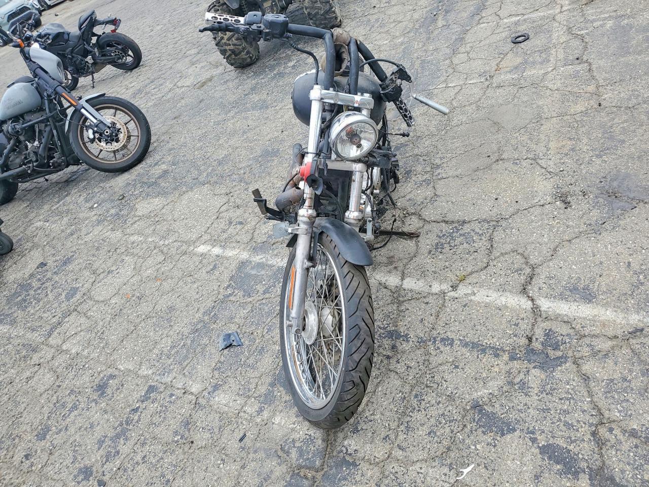 2006 Harley-Davidson Xl1200 C - Image 2