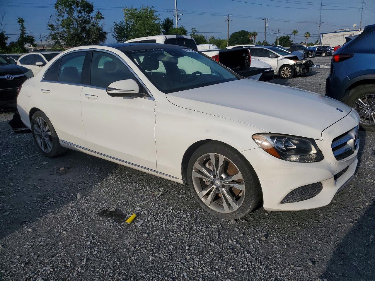 2017 Mercedes-Benz C 300 - Image 4