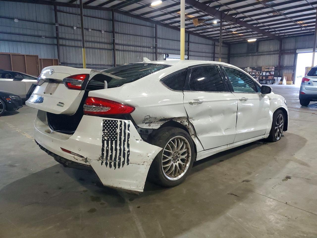 2020 Ford Fusion Sel - Фото 3