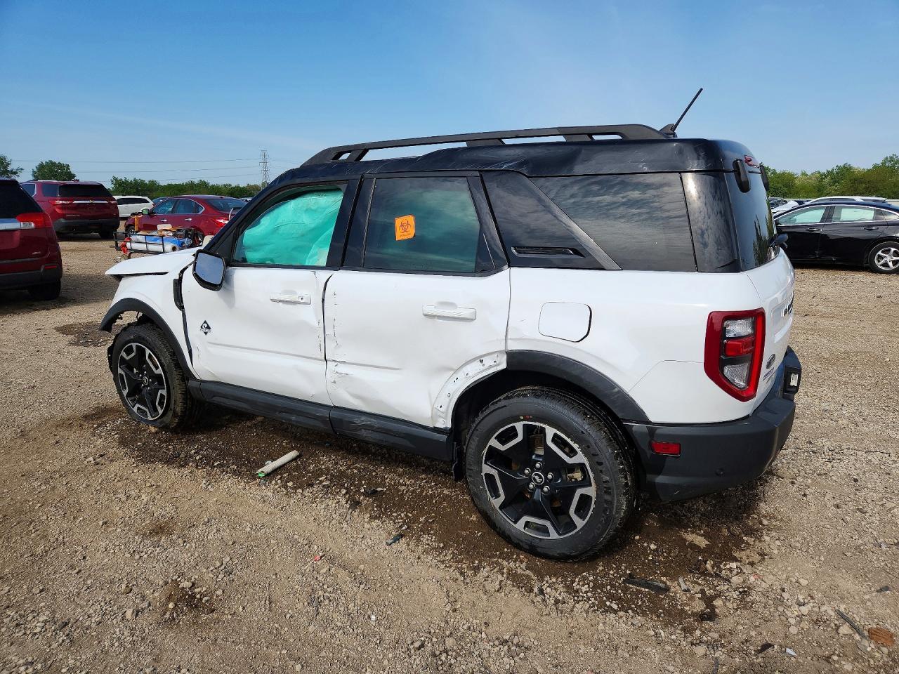 2023 Ford Bronco Sport Outer Banks - Image 2