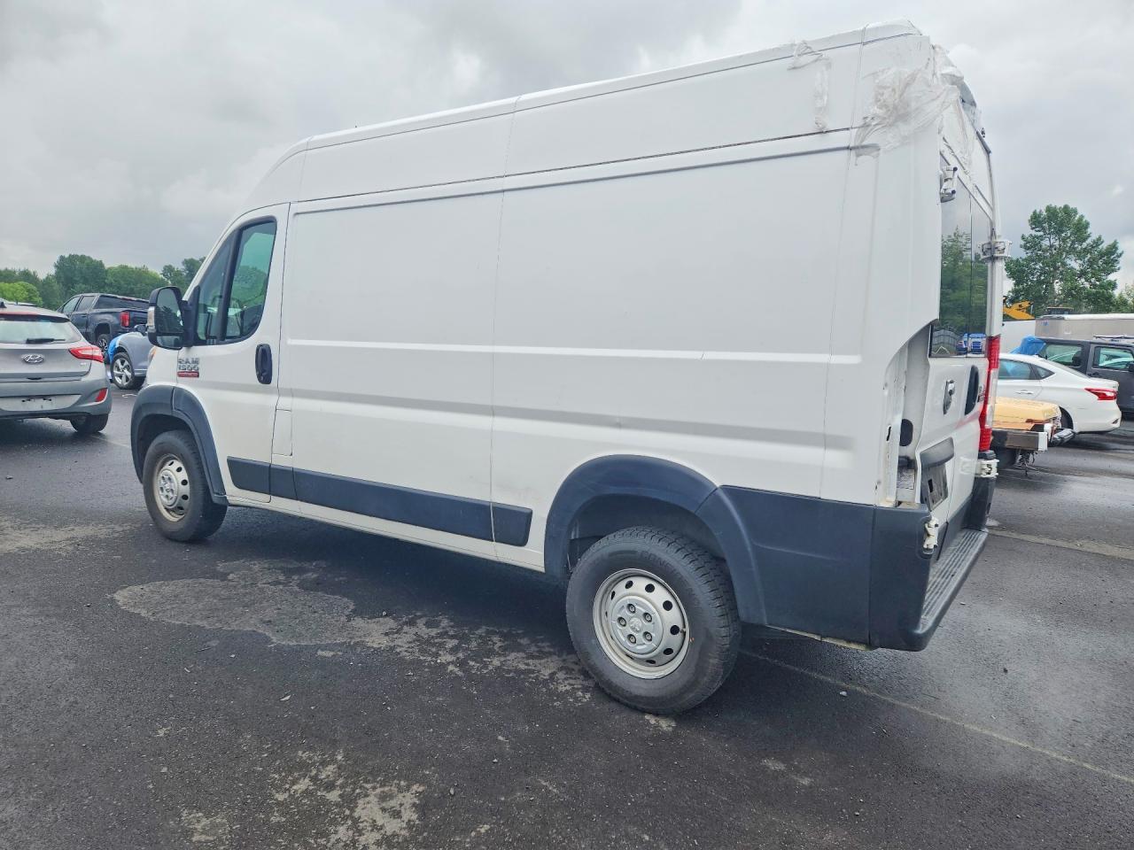 2020 Ram Promaster 1500 Delivery Van - Фото 2