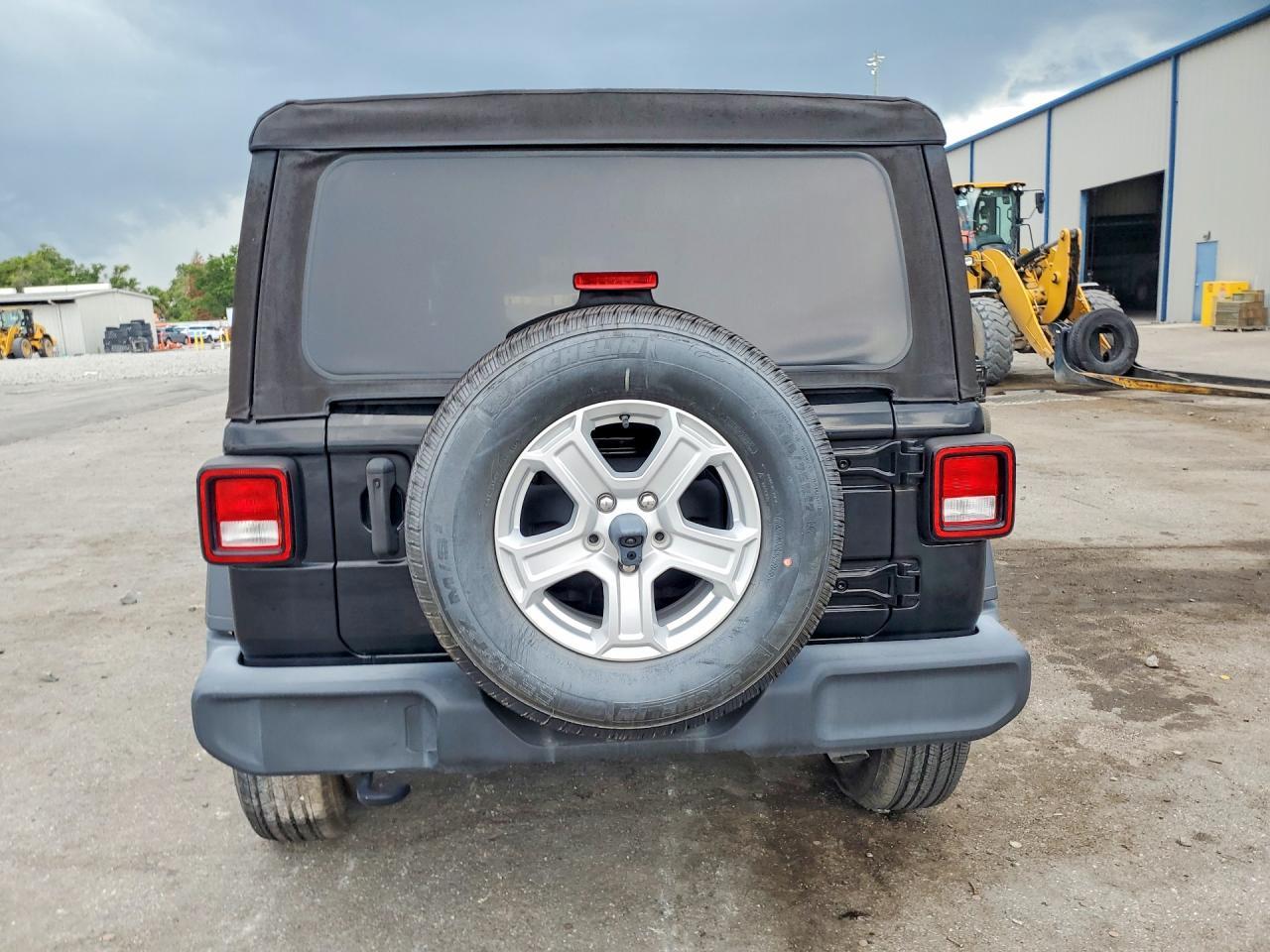 2022 Jeep Wrangler Unlimited Sport - Фото 6
