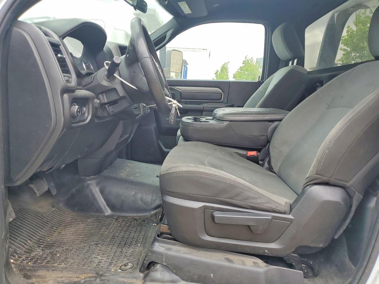 2022 Ram 5500 - Фото 7