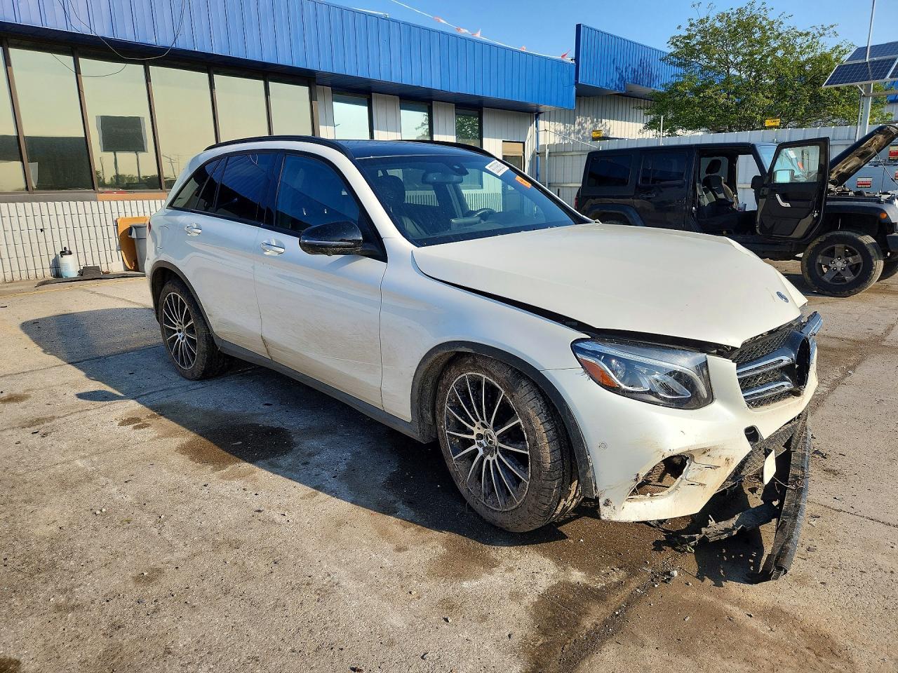 2018 Mercedes-Benz Glc 300 4Matic - Image 4