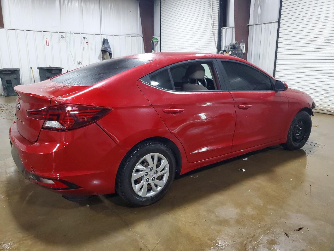 2019 Hyundai Elantra Se - Image 3