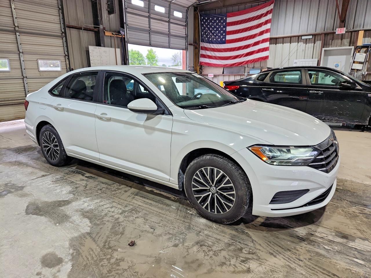 2021 Volkswagen Jetta S - Фото 4