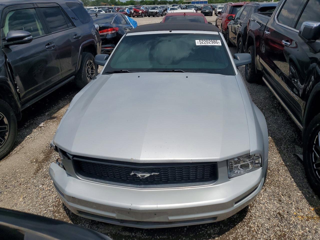 2006 Ford Mustang - Image 5