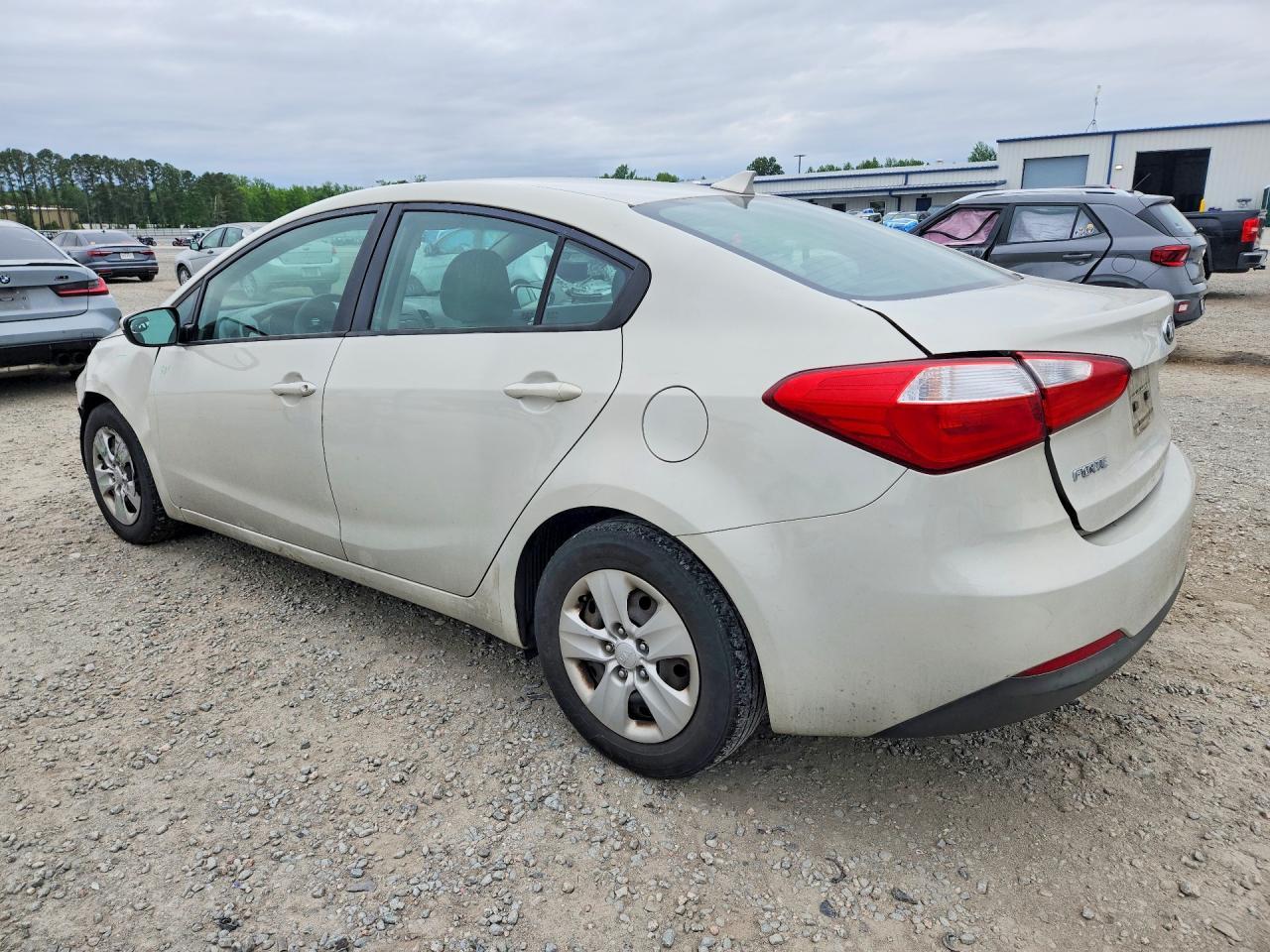 2015 Kia Forte Lx - Image 2