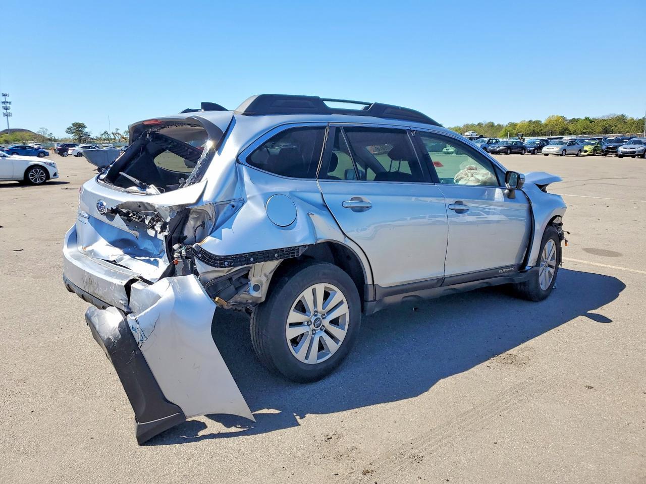 2016 Subaru Outback 2.5I Premium - Фото 3