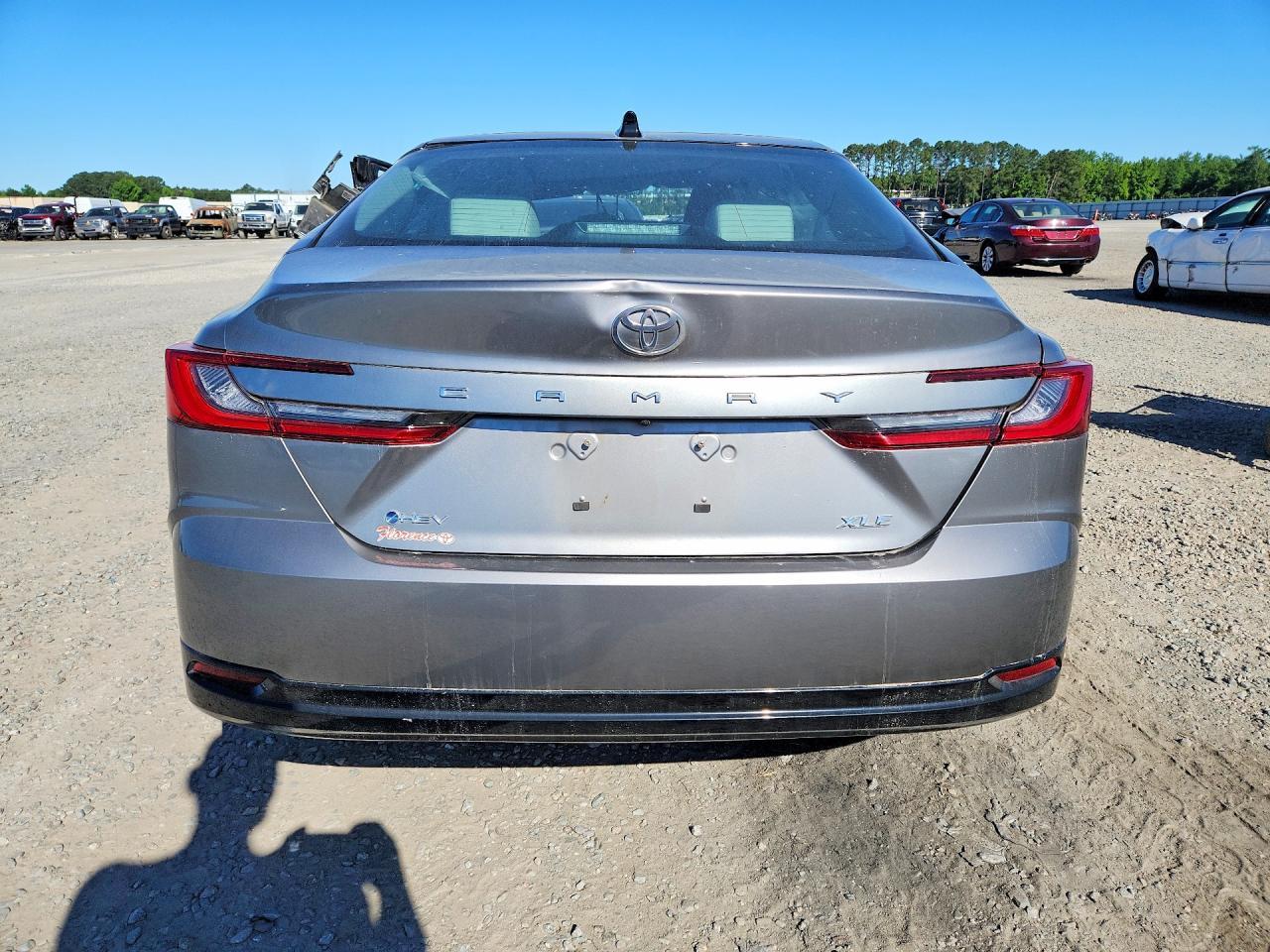 2025 Toyota Camry Xle - Фото 6