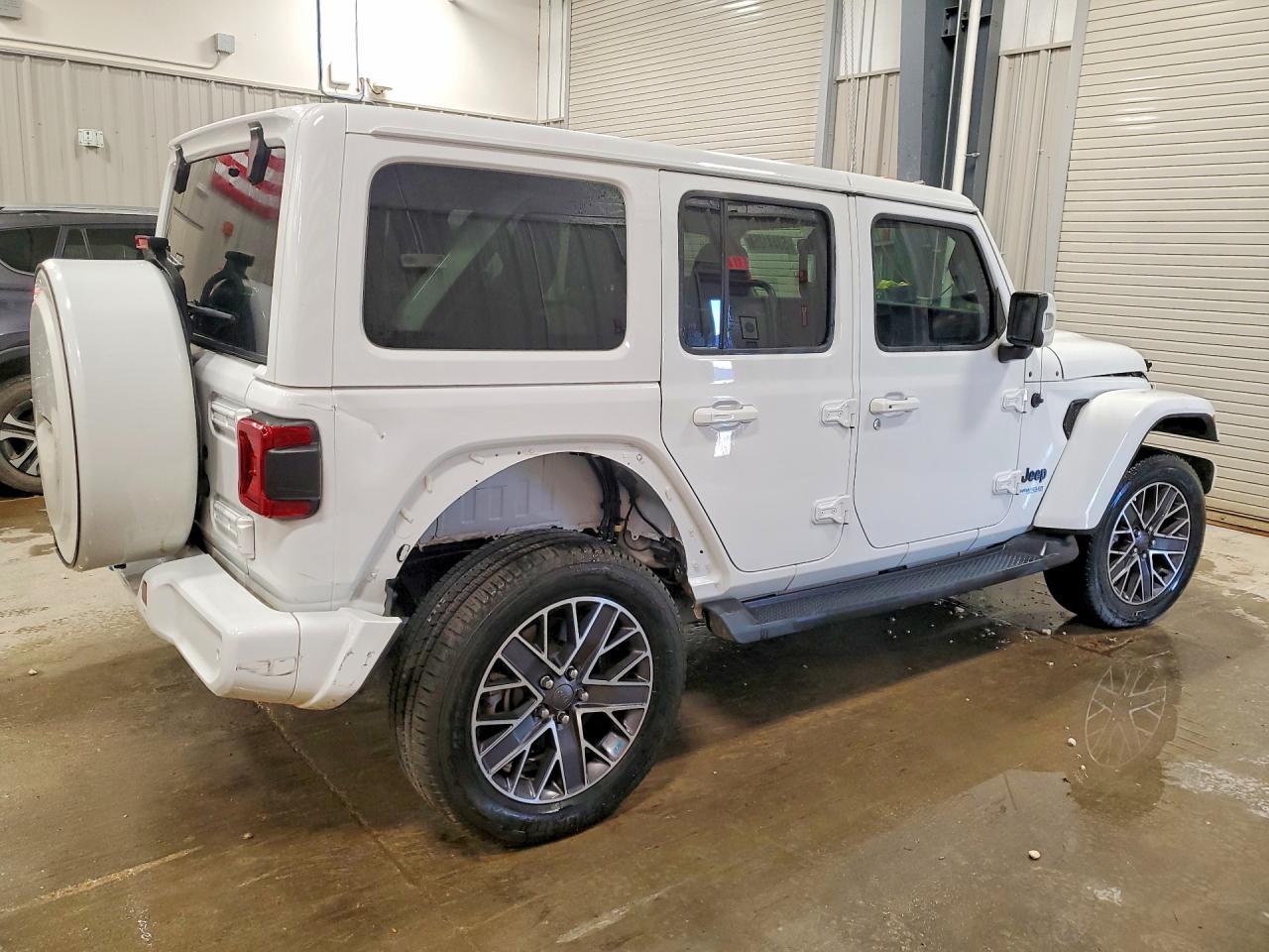 2022 Jeep Wrangler Unlimited Sahara 4Xe - Фото 3