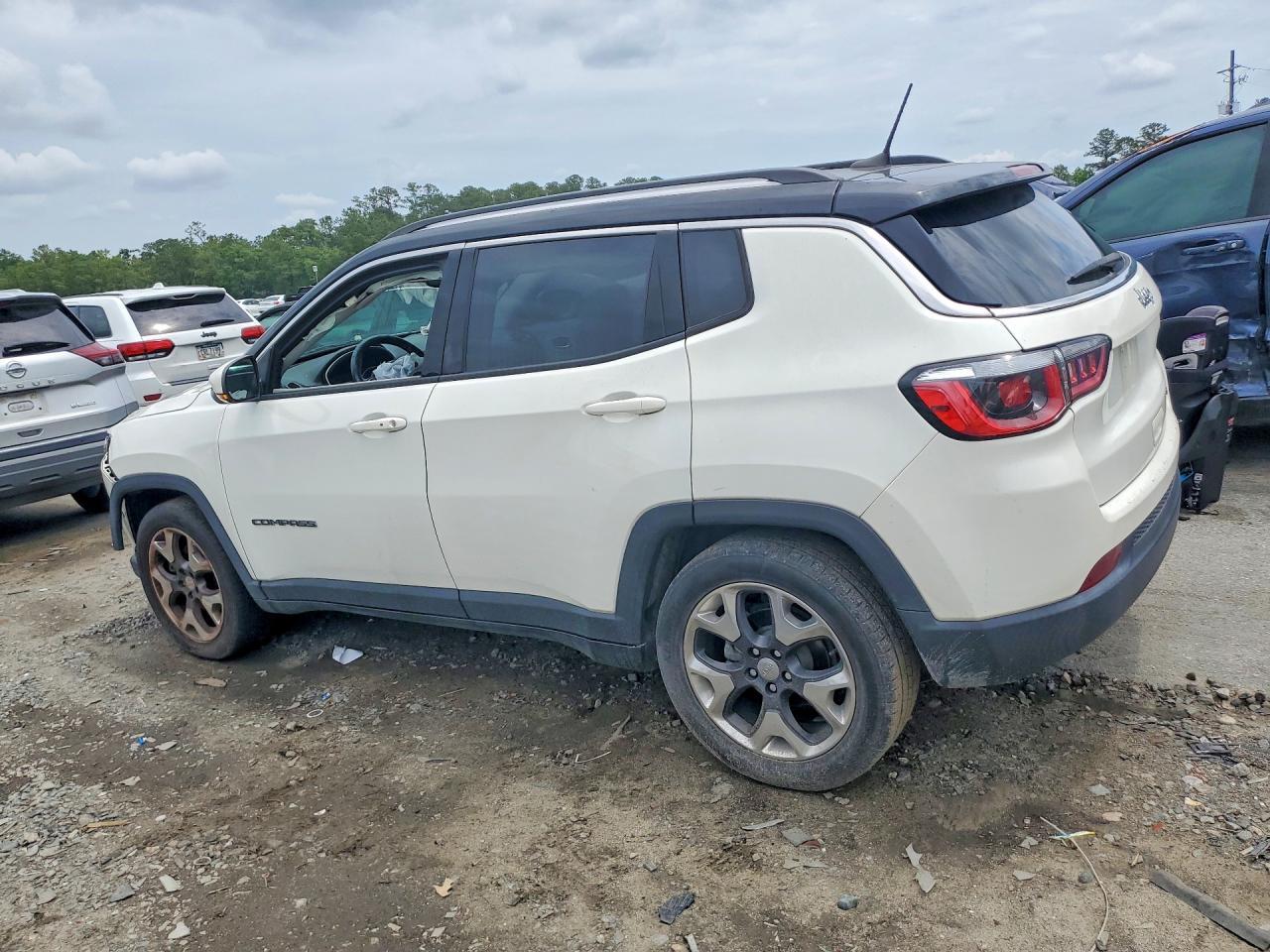 2019 Jeep Compass Limited - Image 2