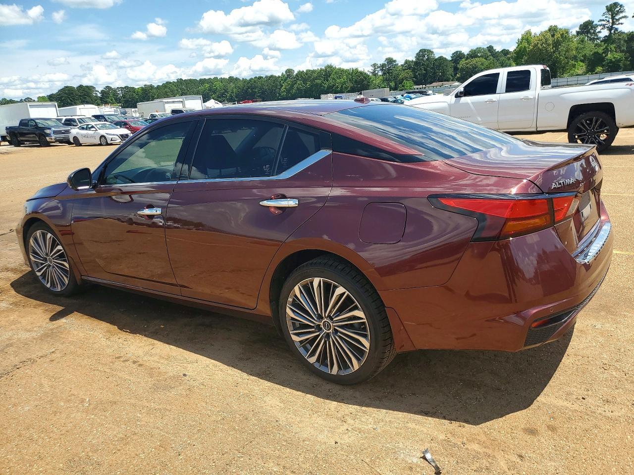 2023 Nissan Altima Sl - Фото 2