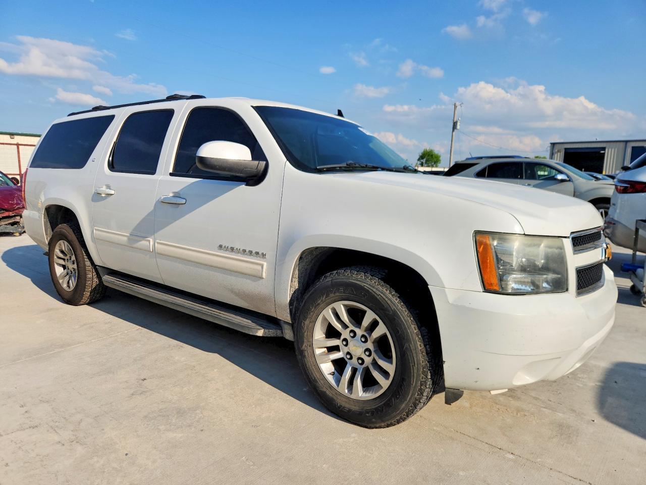 2014 Chevrolet Suburban C1500 Lt - Фото 4
