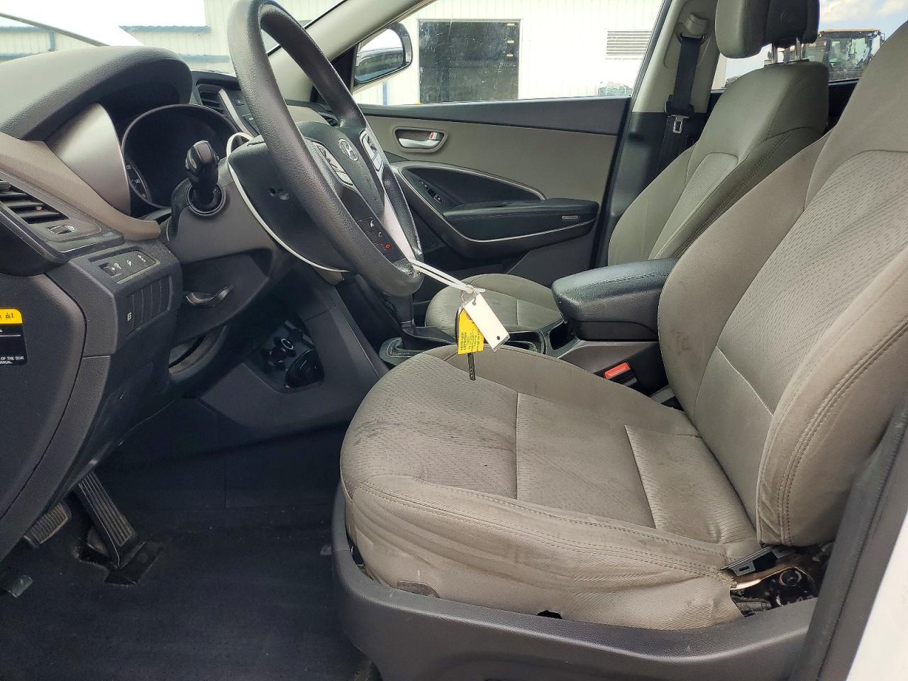 2015 Hyundai Santa Fe Sport 2.4L - Image 7