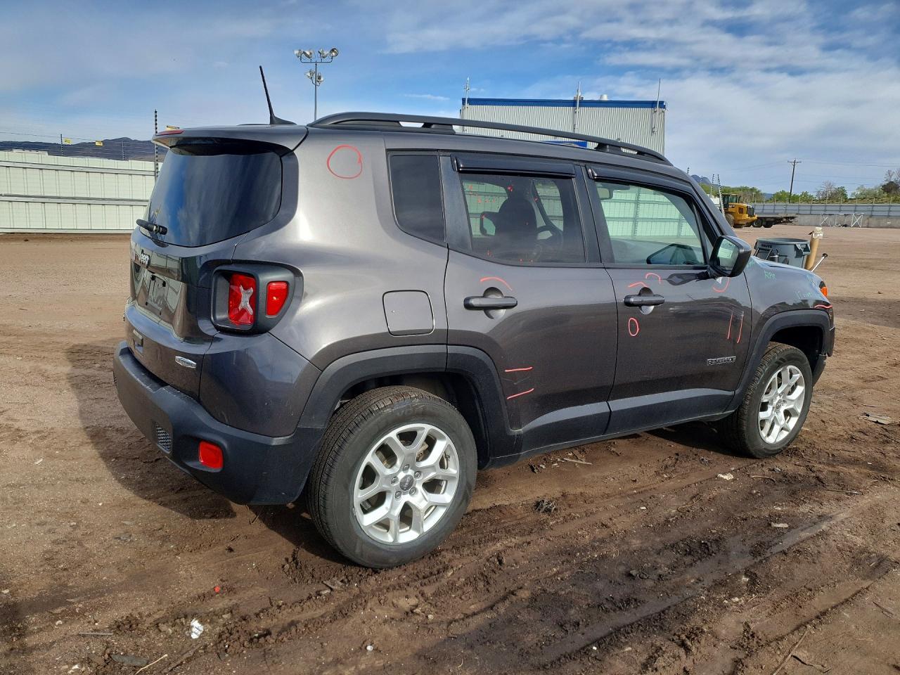 2018 Jeep Renegade Latitude - Фото 3