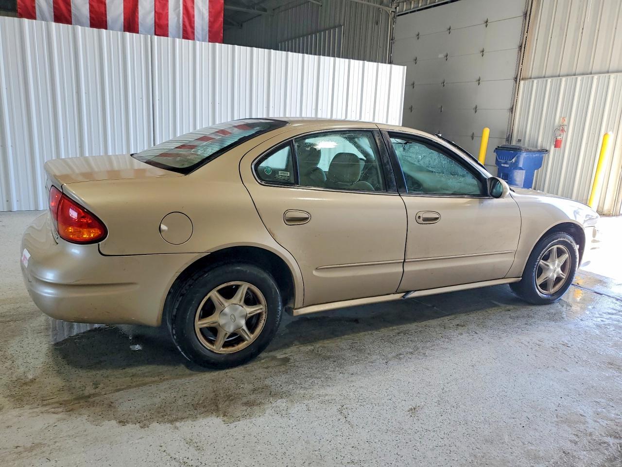 2001 Oldsmobile Alero Gl - Image 3