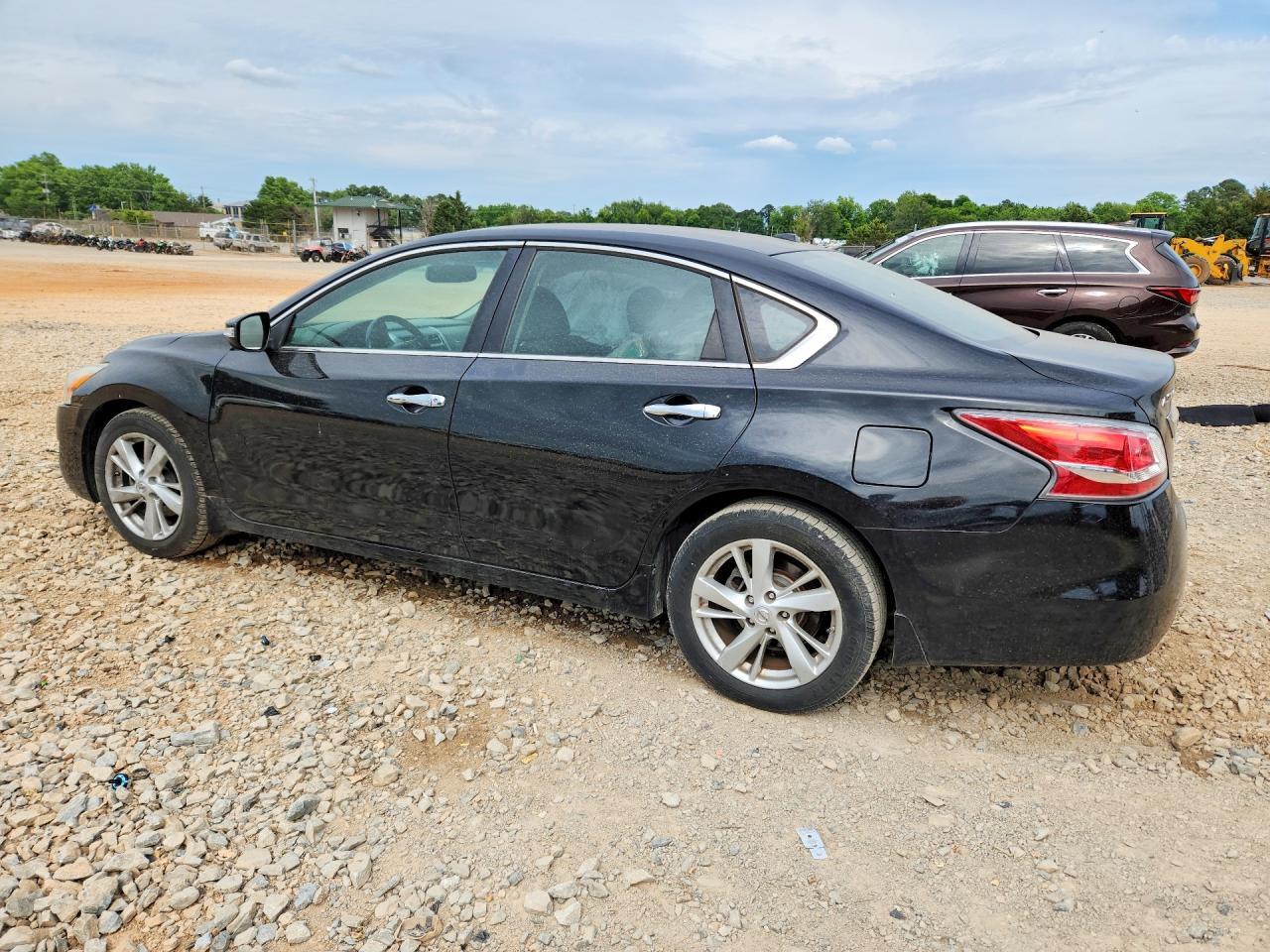 2014 Nissan Altima 2.5 Sv - Image 2
