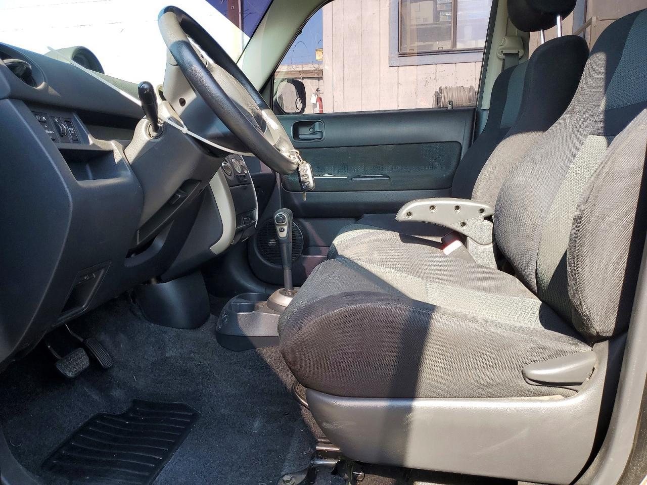 2006 Toyota Scion Xb - Фото 7