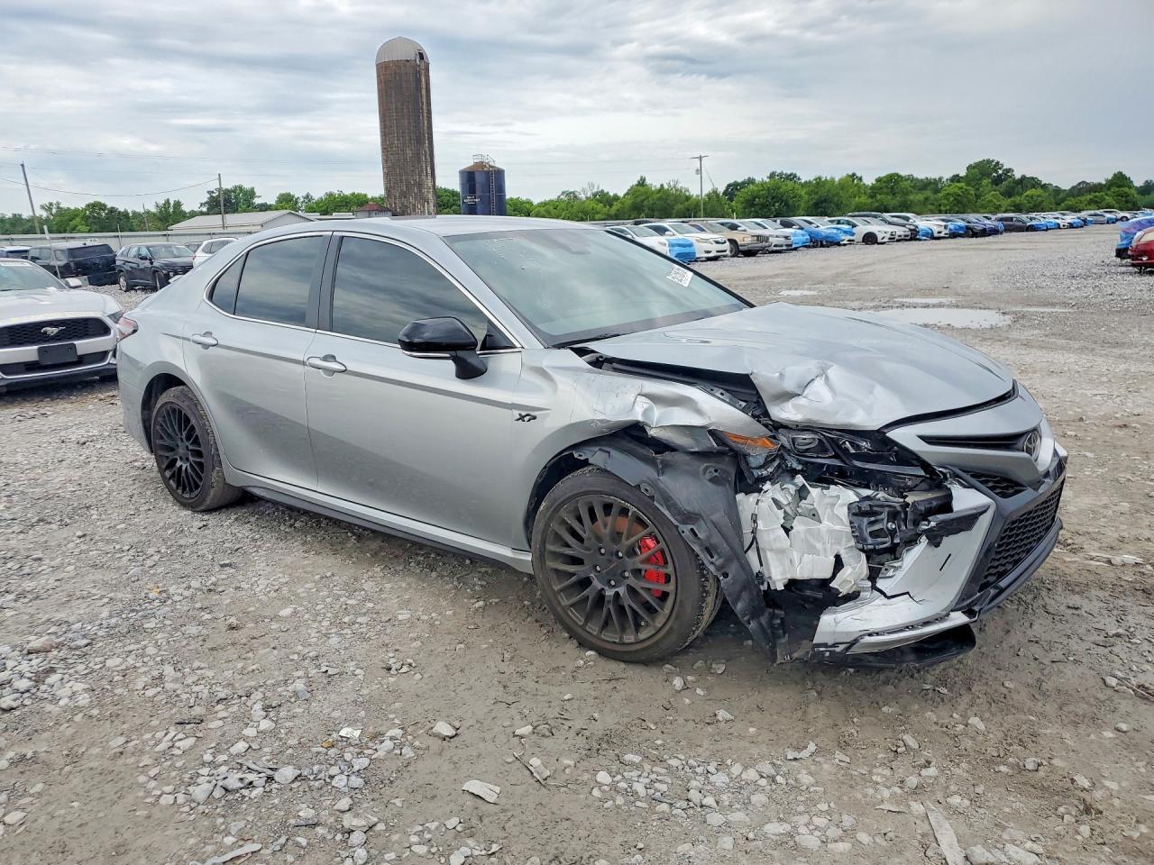 2023 Toyota Camry Se - Image 4