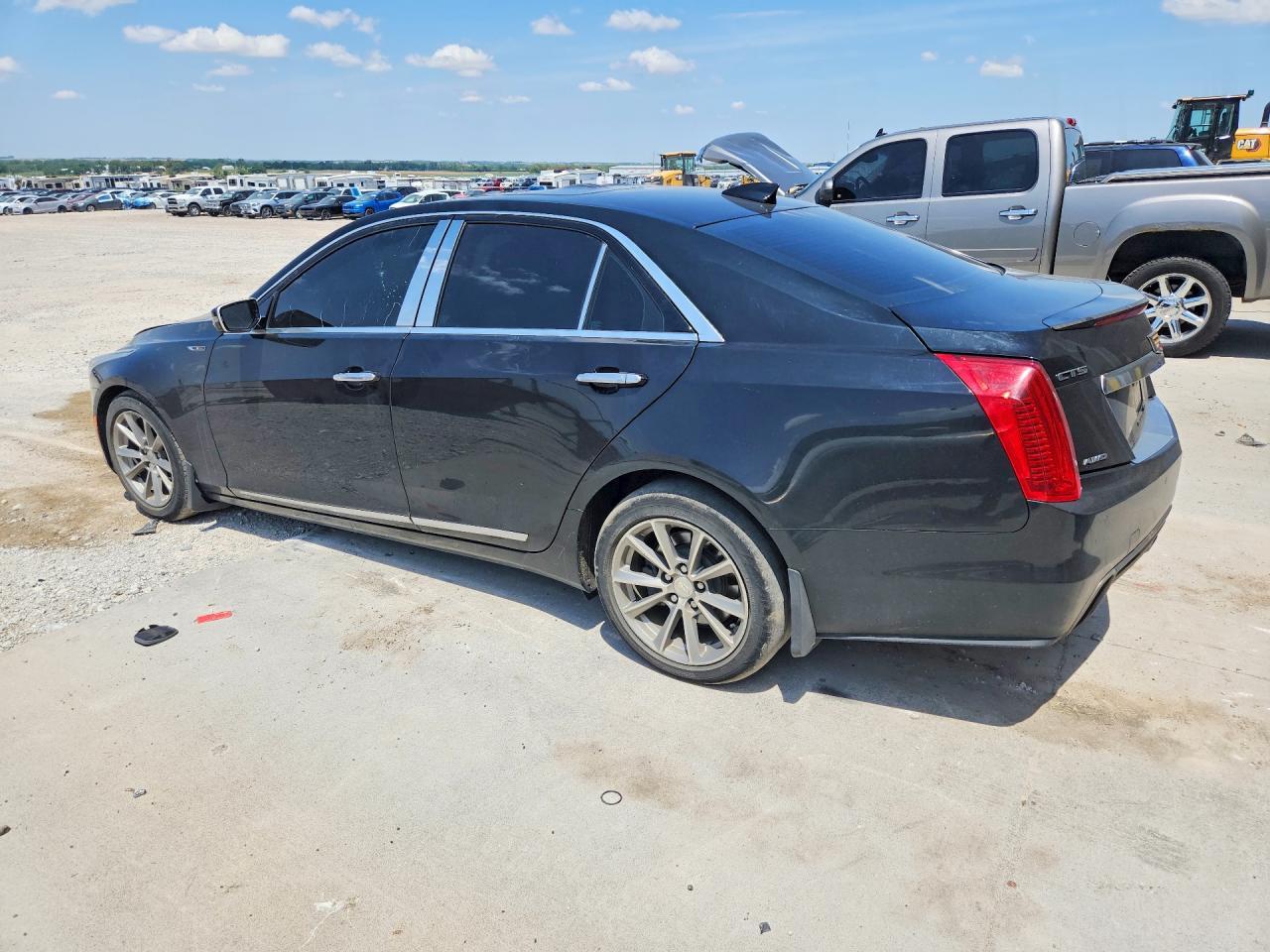 2017 Cadillac Cts Luxury - Image 2
