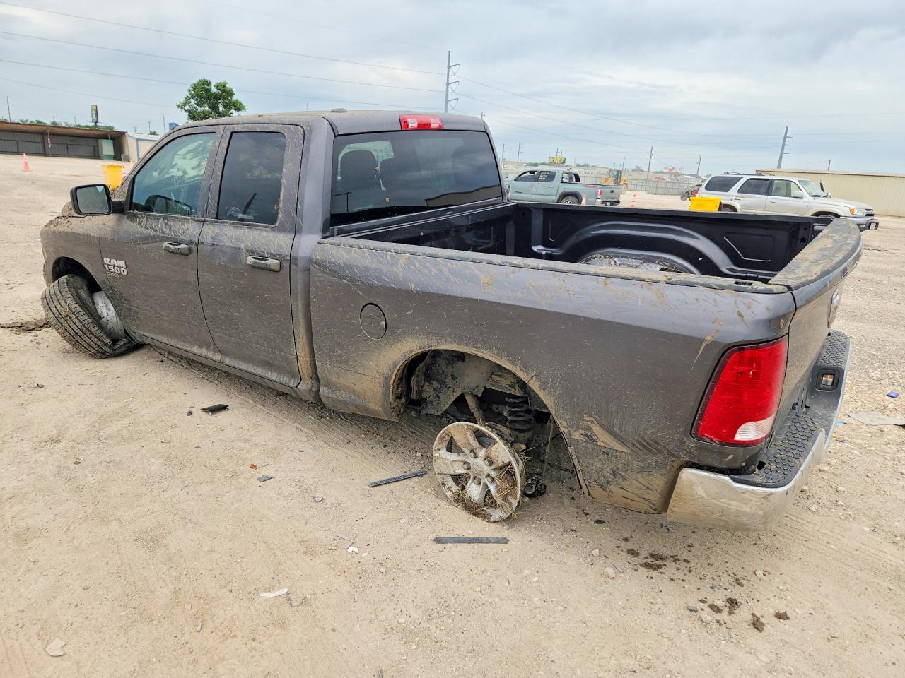 2022 Ram 1500 Classic Tradesman - Фото 2