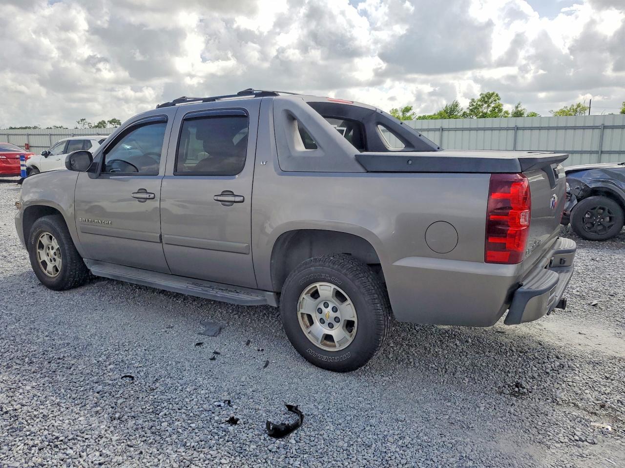 2007 Chevrolet Avalanche C1500 - Фото 2