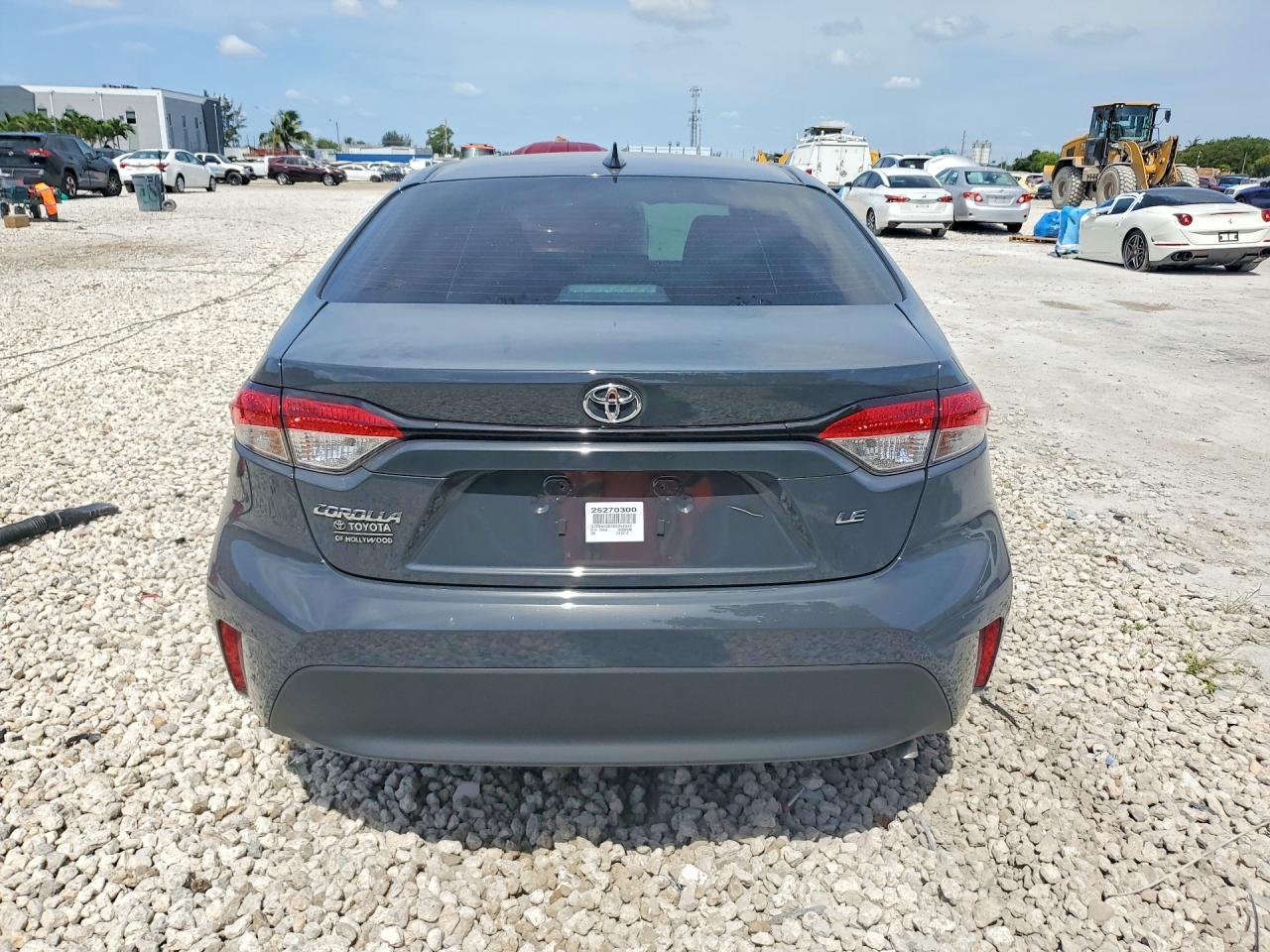 2025 Toyota Corolla Le - Фото 6