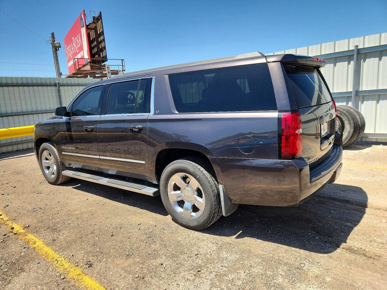 2017 Chevrolet Suburban K1500 Lt - Фото 2