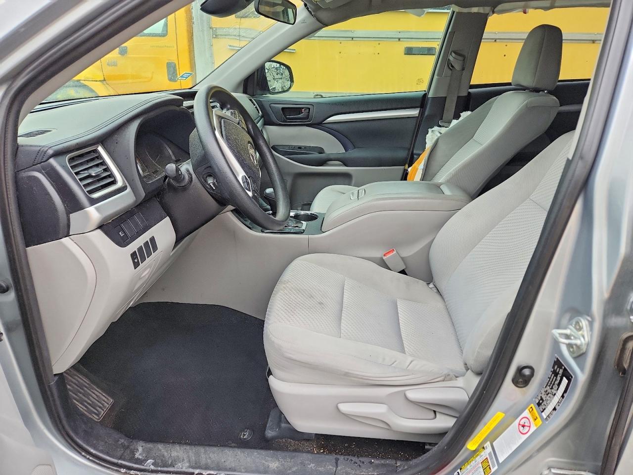 2019 Toyota Highlander Le - Image 7