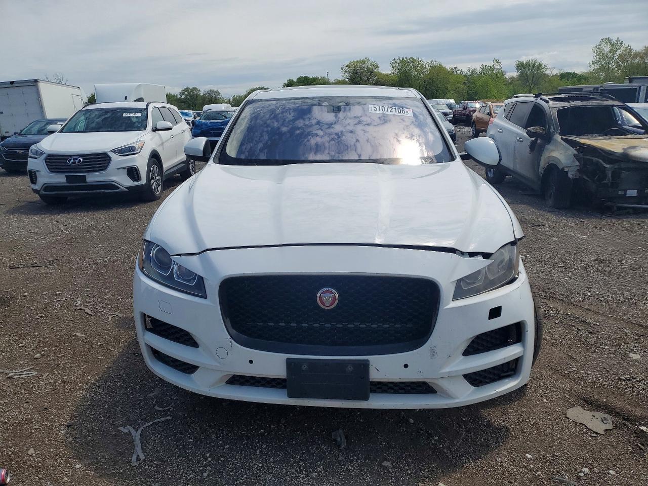 2020 Jaguar F-Pace Premium - Image 5