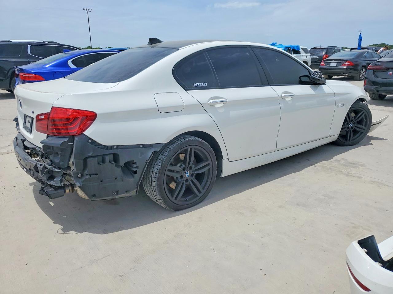 2016 BMW 535 I - Фото 3