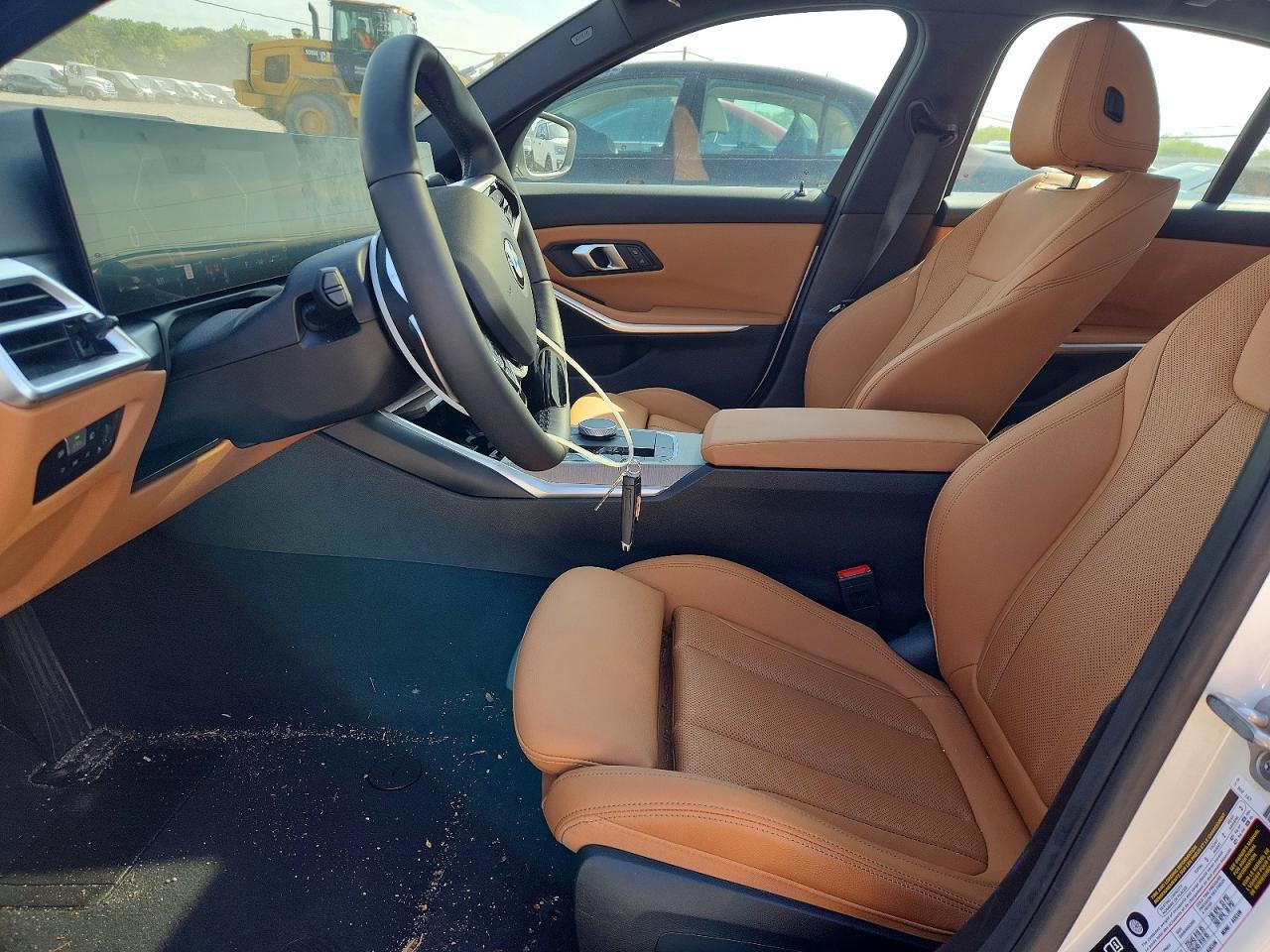 2025 BMW 330Xi - Фото 7