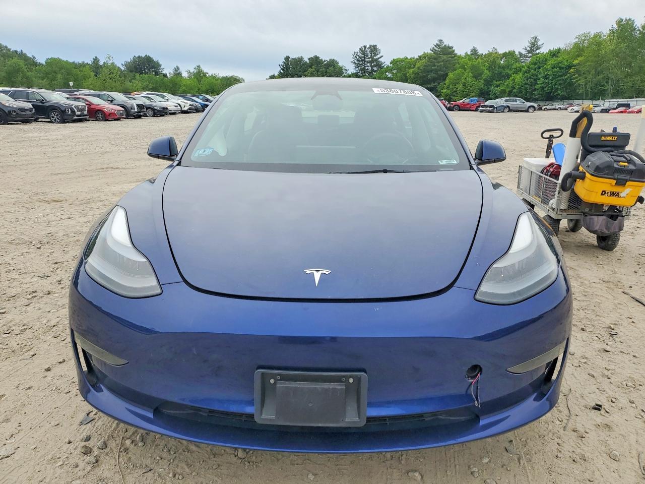 2023 Tesla Model 3 - Фото 5