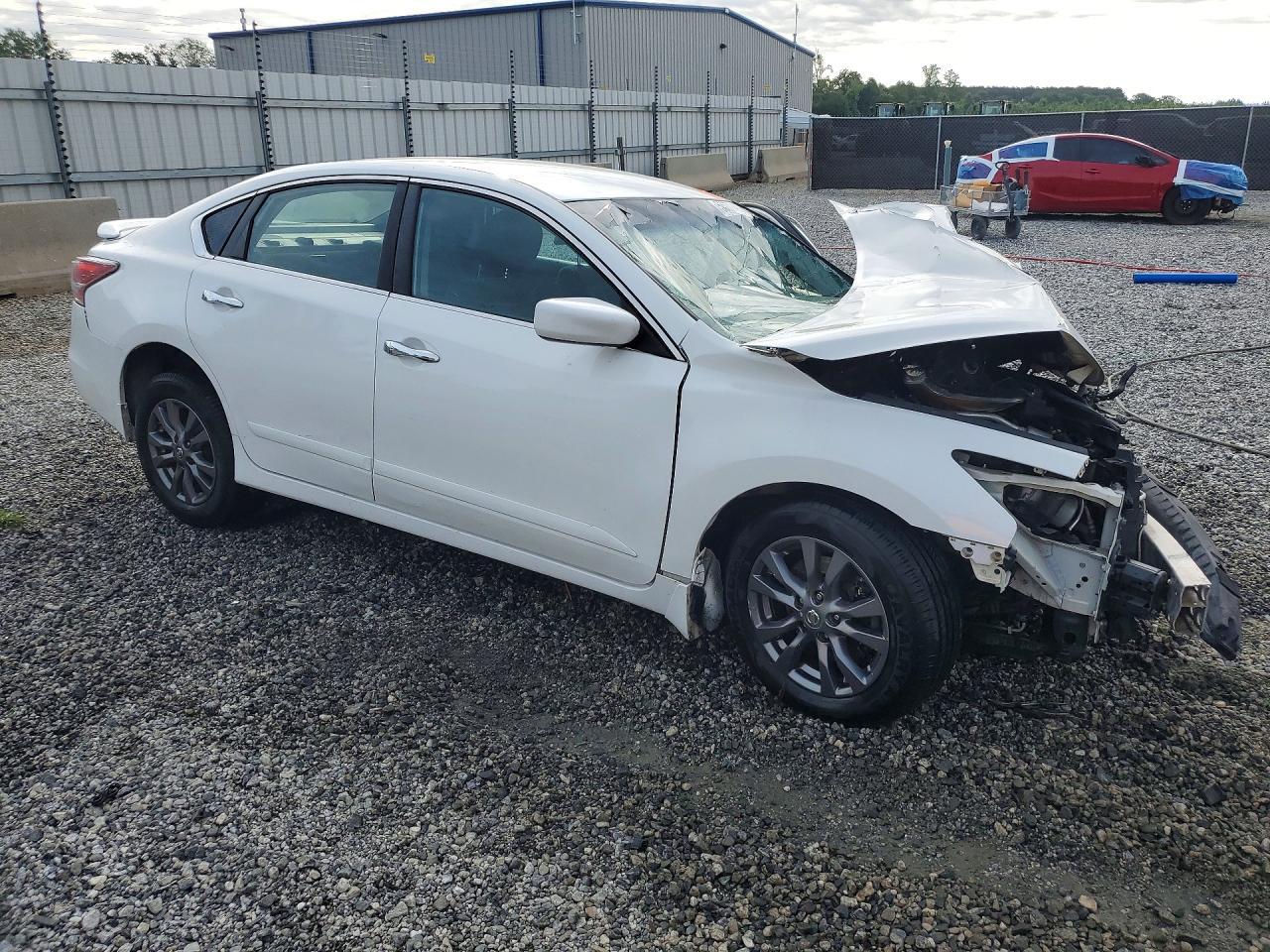 2015 Nissan Altima 2.5 S - Фото 4